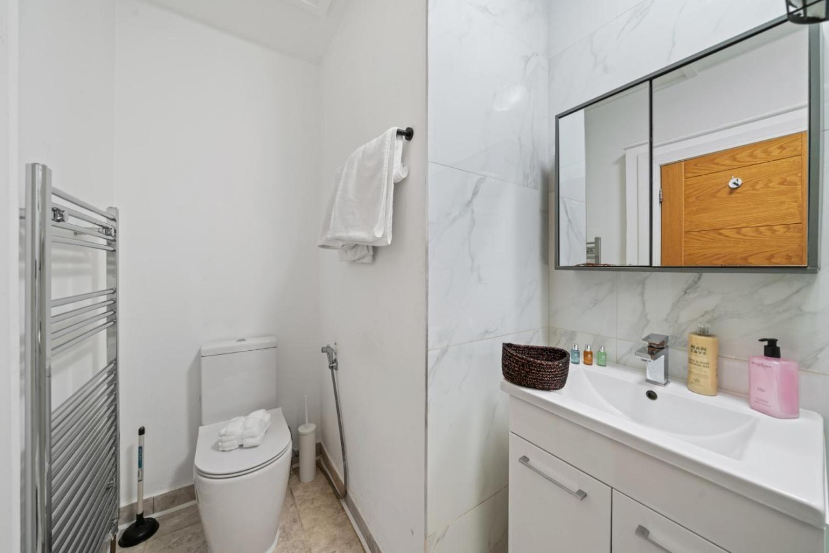 Spacious Studio Apartment On Oxford Street 9Gc Londra Exterior foto