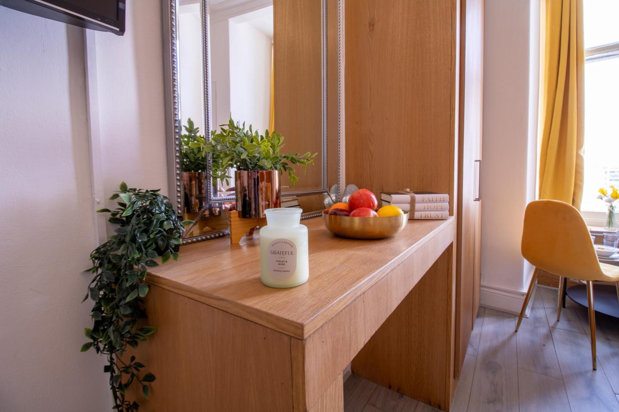 Spacious Studio Apartment On Oxford Street 9Gc Londra Exterior foto